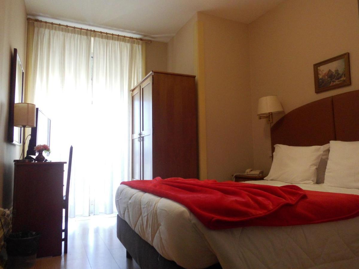 Hotel Larbelo Coimbra Exterior photo